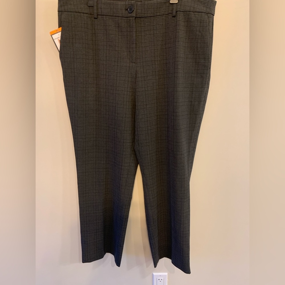 Hilary Radley Gray plaid trauser